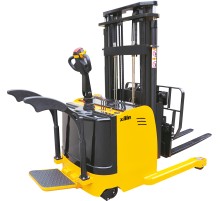 Штабелер самоходный 1,5 т 5,0 м XILIN CQDH15A-I с раздвижными вилами и противовесом (c платформой)