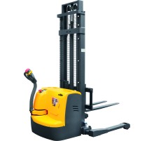 Штабелер самоходный 1,5 т 3,0 м XILIN CTDR15-III с раздвижными вилами и опорами (сопровождаемый)